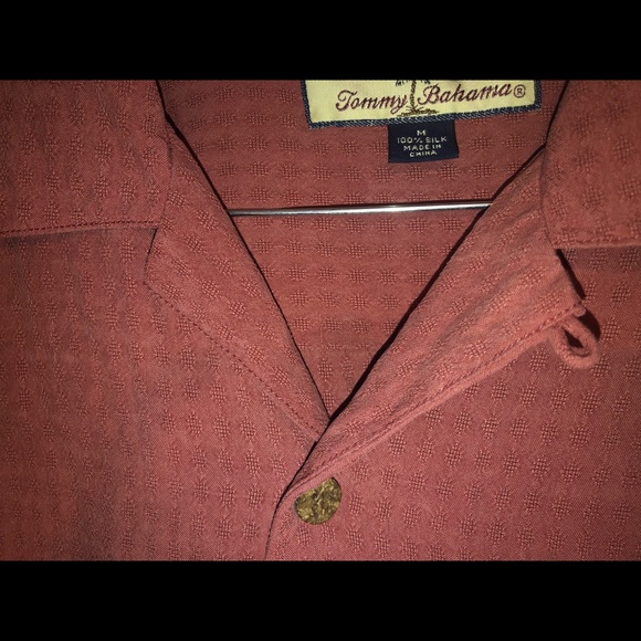 Tommy Bahama vintage button up - Picture 2 of 3